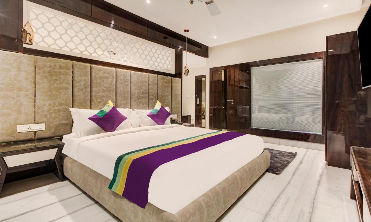 Treebo Premium Tahoora International Hotel Calcutta Exterior foto