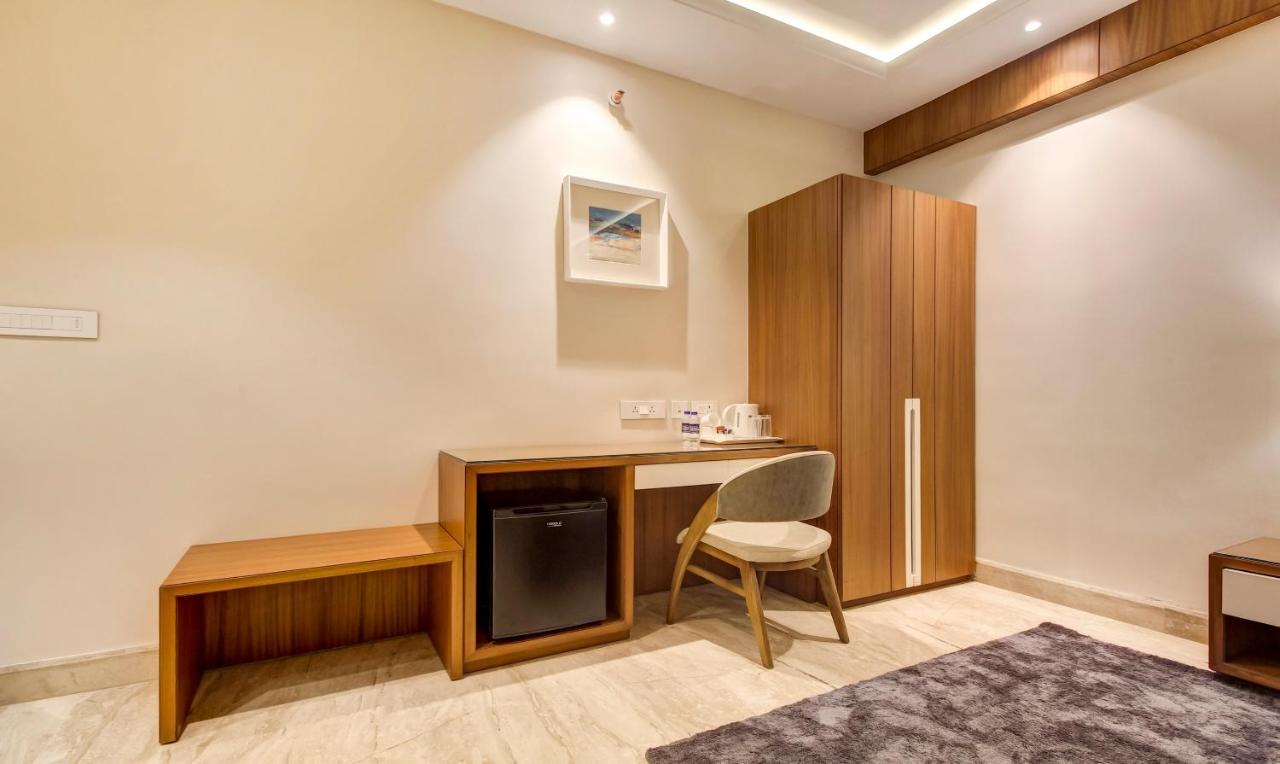 Treebo Premium Tahoora International Hotel Calcutta Exterior foto