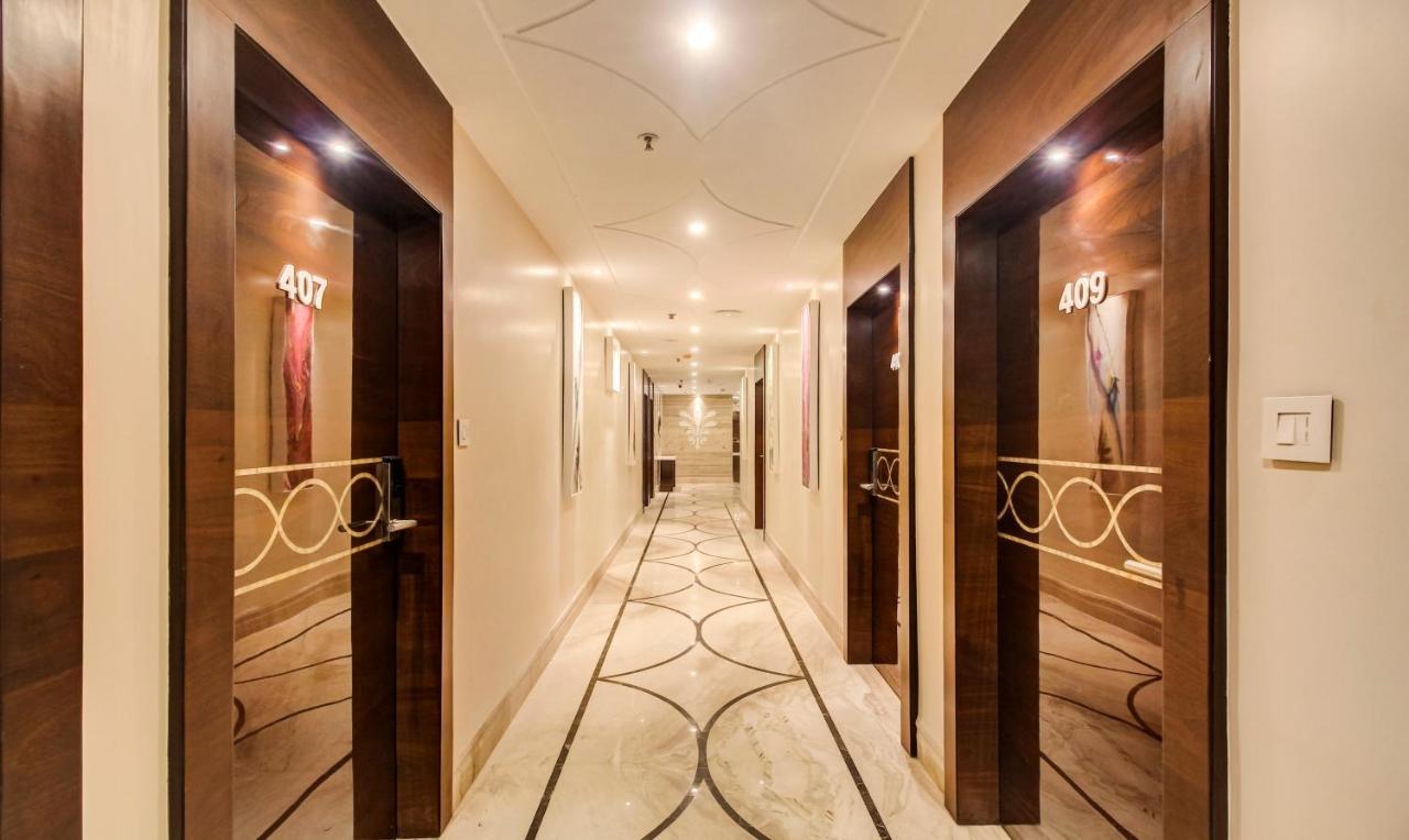 Treebo Premium Tahoora International Hotel Calcutta Exterior foto