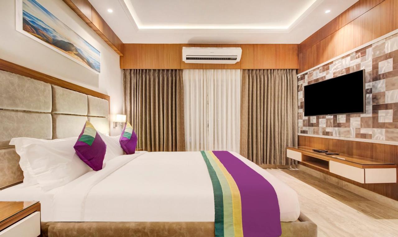 Treebo Premium Tahoora International Hotel Calcutta Exterior foto