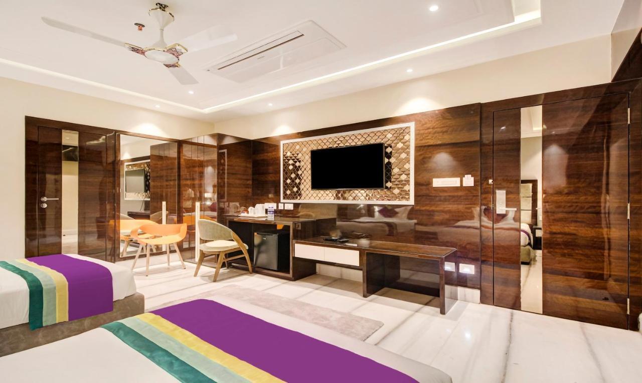 Treebo Premium Tahoora International Hotel Calcutta Exterior foto